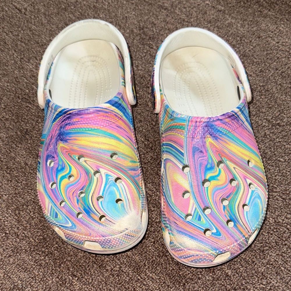 CROCS Multicolor Swirl Clogs